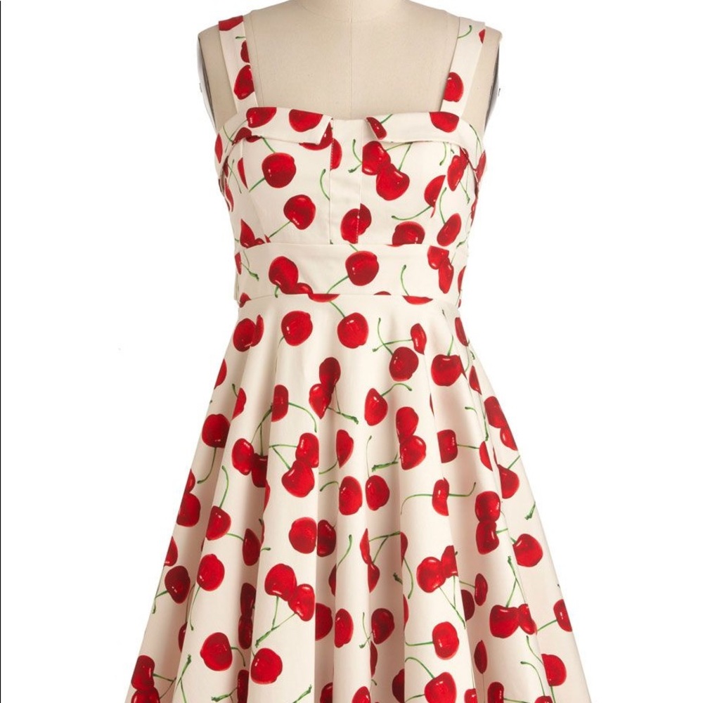 ModCloth Pull Up A Cherry Dress SIZE L